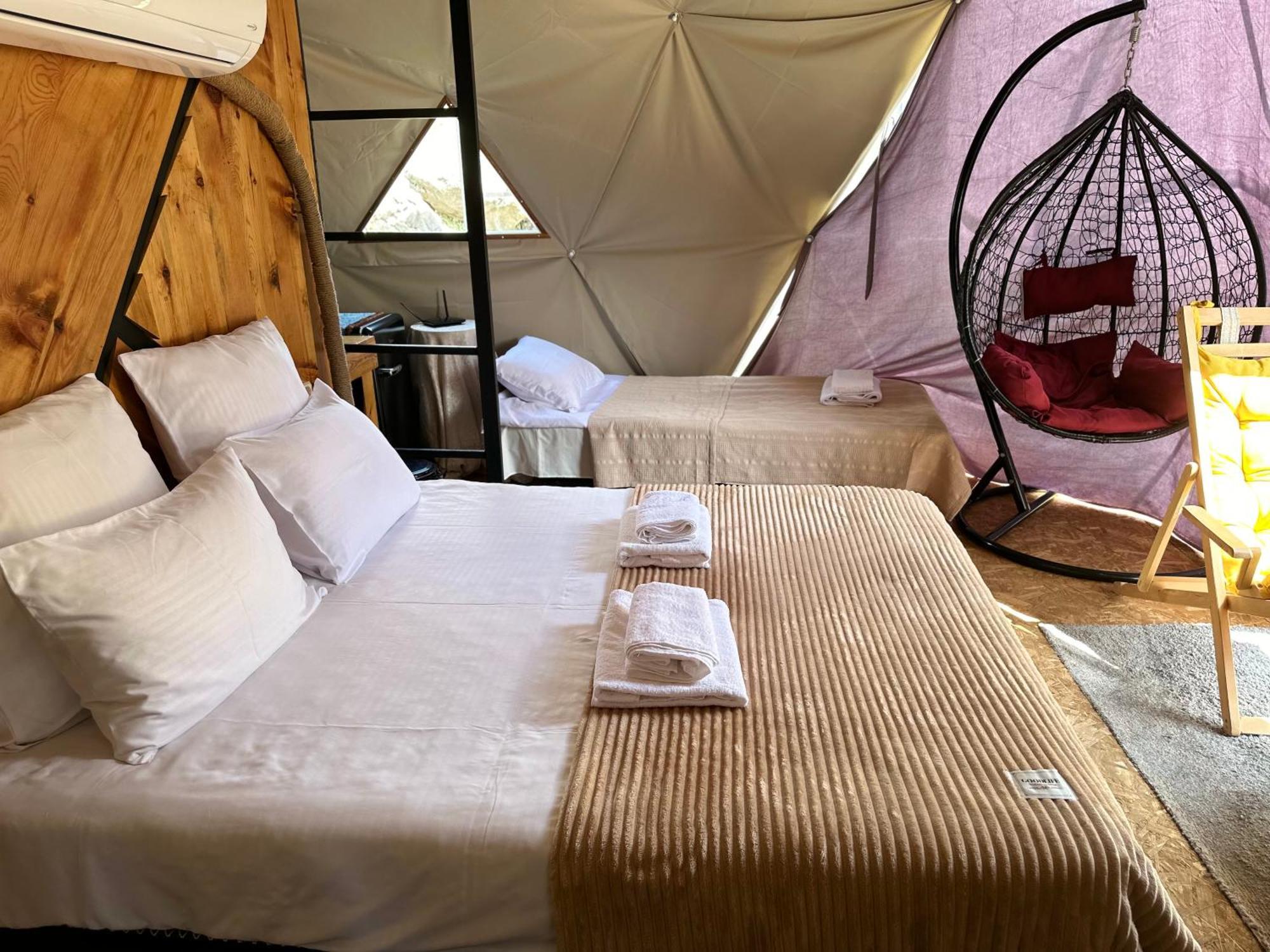 Vardzia Glamping Exteriör bild